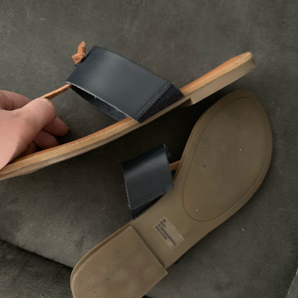 Sandals - Picture 2 of 3